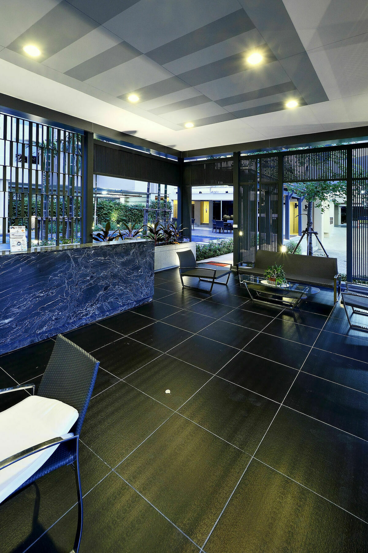 Siamese Nanglinchee Apartment Bangkok Exterior photo